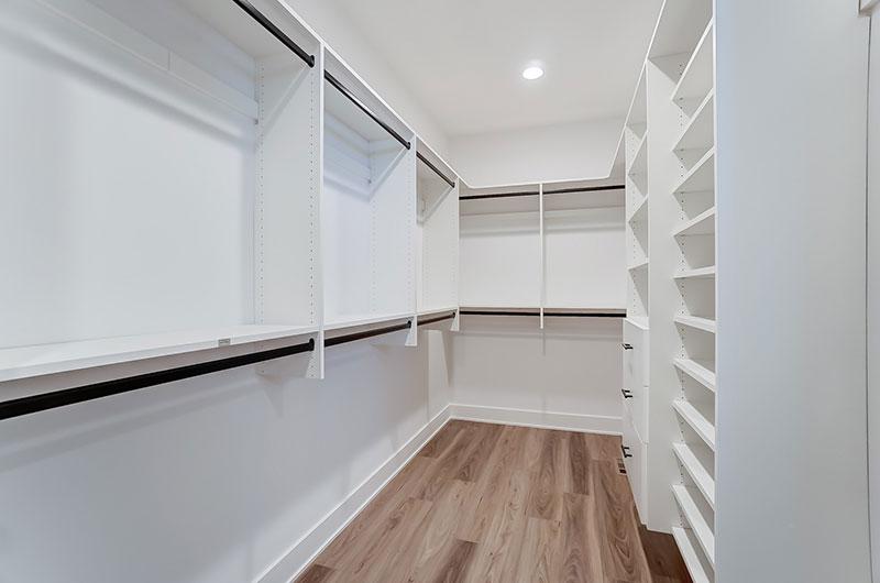 Eagle Rock 76 - Image# 23