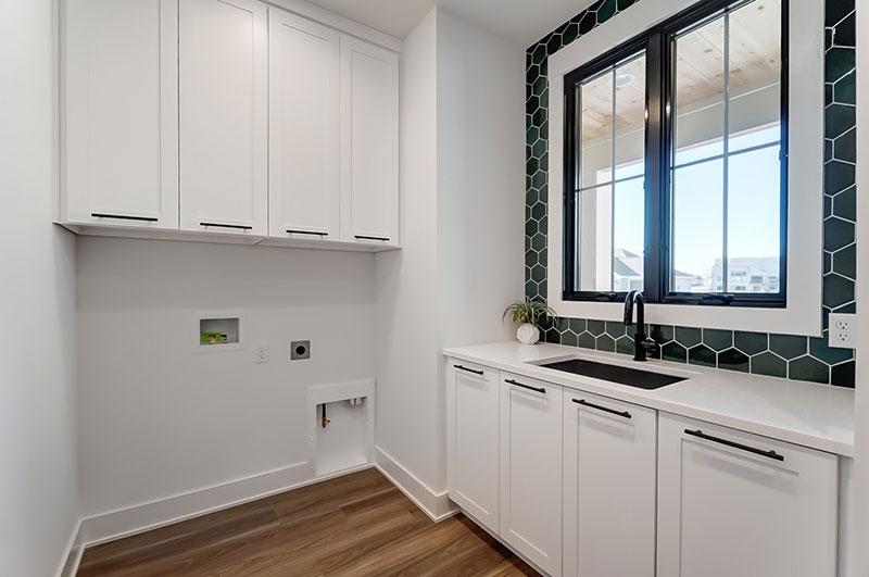 Eagle Rock 76 - Image# 27